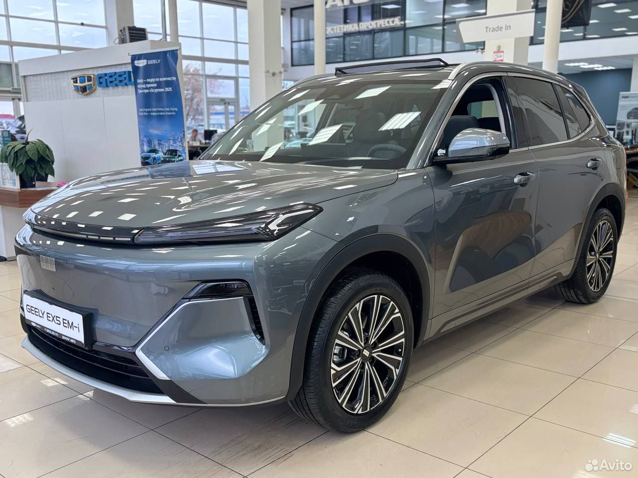 Geely EX5 Гибрид 1.5 AT, 2026