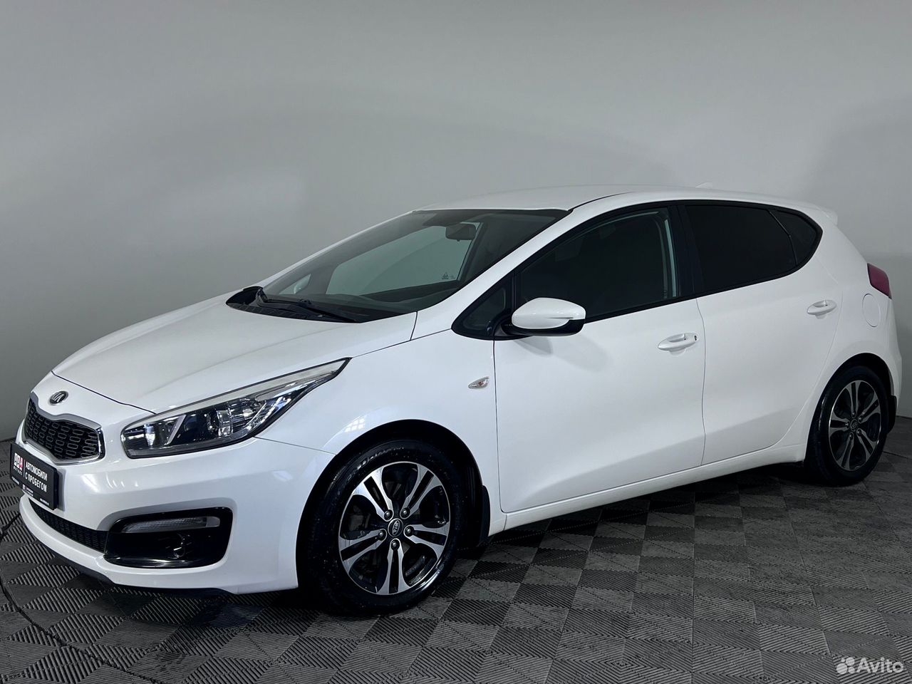Kia Ceed 1.6 AT, 2017, 187 194 км